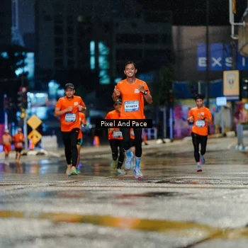 Runner Photo 7763785