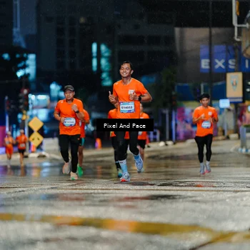Runner Photo 7763789
