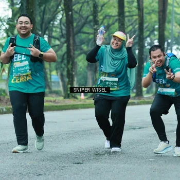 Runner Photo 7763801