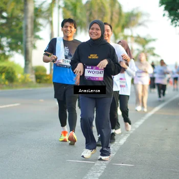 Runner Photo 7763804