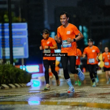 Runner Photo 7763805
