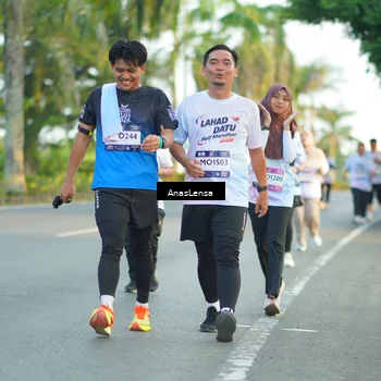 Runner Photo 7763834
