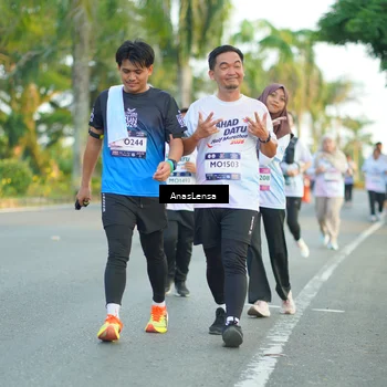 Runner Photo 7763859