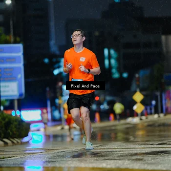 Runner Photo 7763872