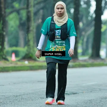 Runner Photo 7763876
