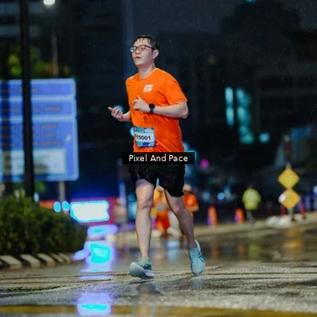 Runner Photo 7763887