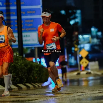 Runner Photo 7763911