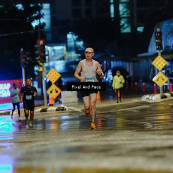 Runner Photo 7763914
