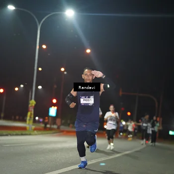 Runner Photo 7763944