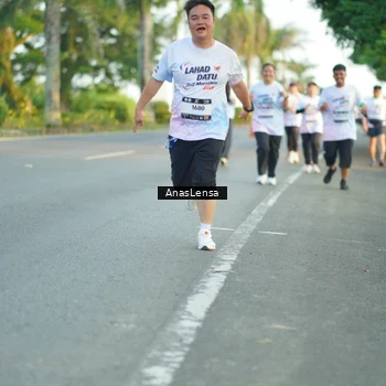 Runner Photo 7763970