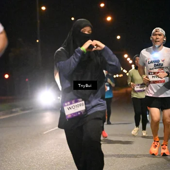 Runner Photo 7763976
