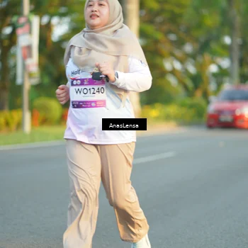 Runner Photo 7763992