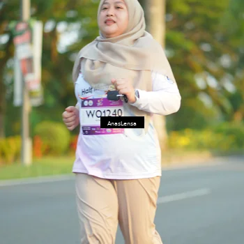 Runner Photo 7763998