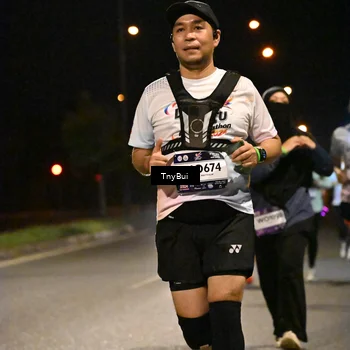 Runner Photo 7764000