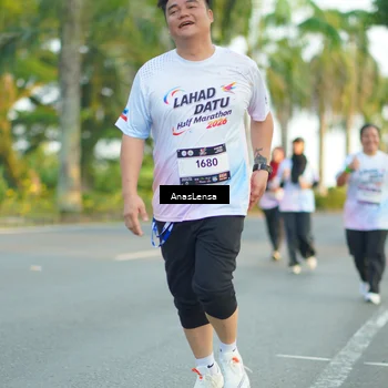 Runner Photo 7764024