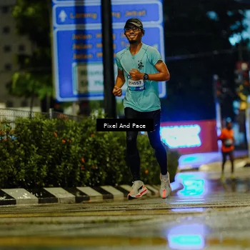 Runner Photo 7764031