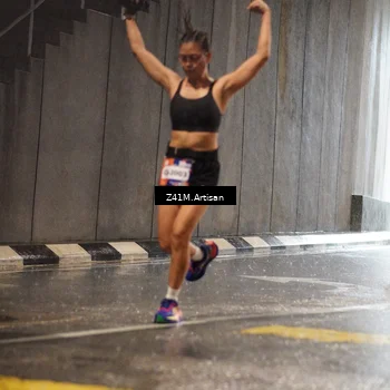 Runner Photo 7764040