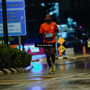 Runner Photo 7764052