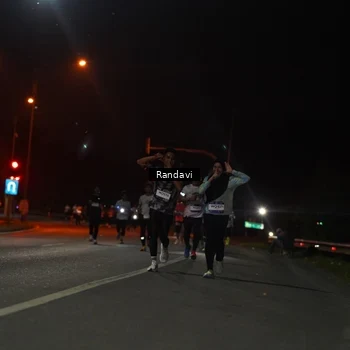 Runner Photo 7764055