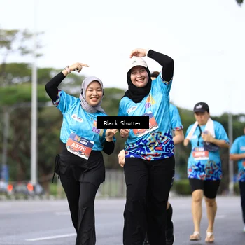 Runner Photo 7764060