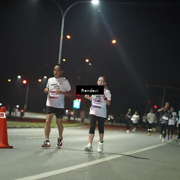 Runner Photo 7764069