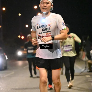 Runner Photo 7764072