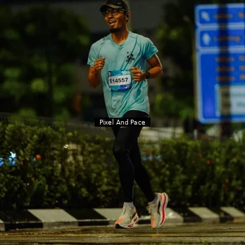 Runner Photo 7764073