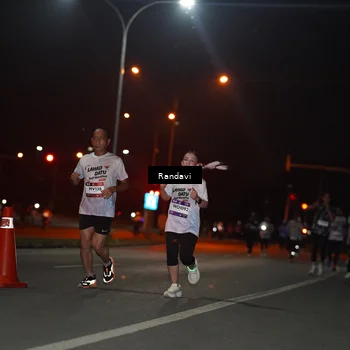 Runner Photo 7764089
