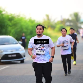 Runner Photo 7764090
