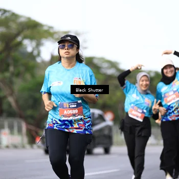 Runner Photo 7764095