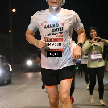 Runner Photo 7764105