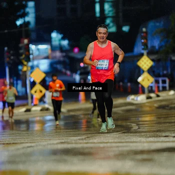 Runner Photo 7764111