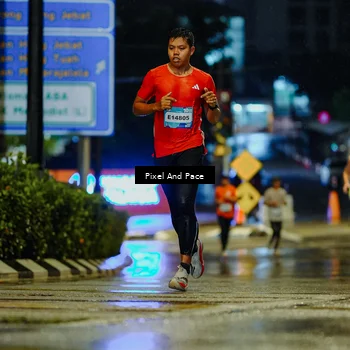 Runner Photo 7764112