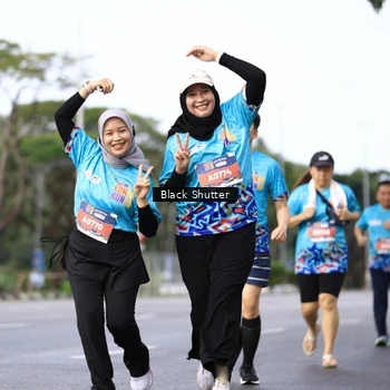 Runner Photo 7764114