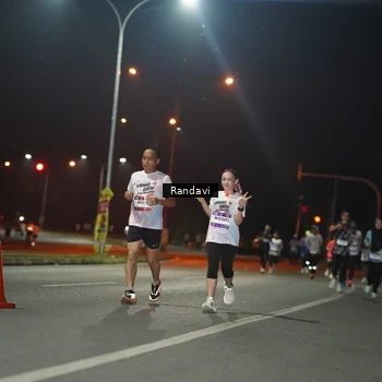 Runner Photo 7764122