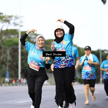 Runner Photo 7764125