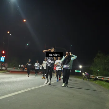 Runner Photo 7764143