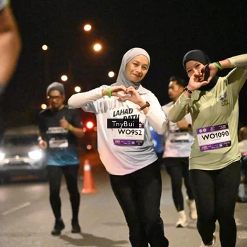 Runner Photo 7764152