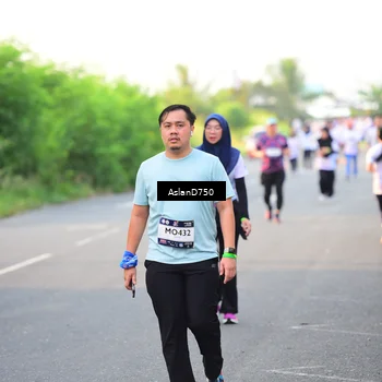 Runner Photo 7764154