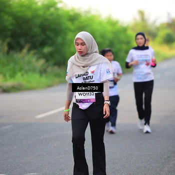 Runner Photo 7764174