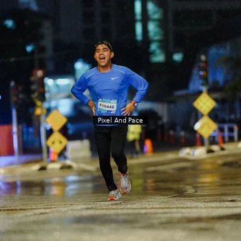 Runner Photo 7764200