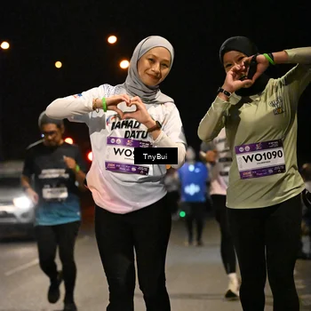 Runner Photo 7764212