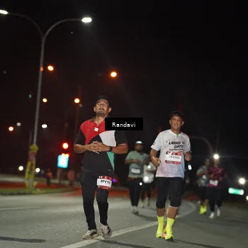Runner Photo 7764233