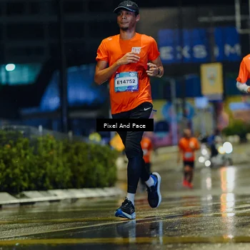 Runner Photo 7764237