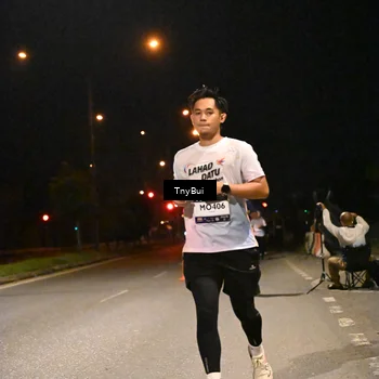 Runner Photo 7764251