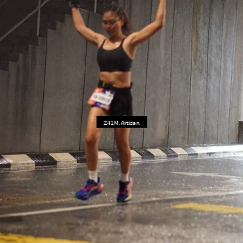 Runner Photo 7764272