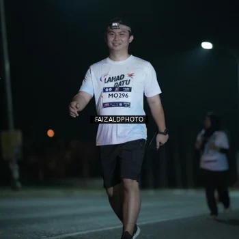 Runner Photo 7764280