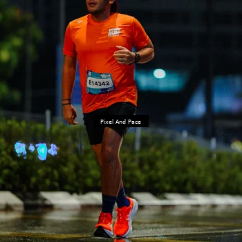 Runner Photo 7764291