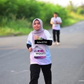 Runner Photo 7764308