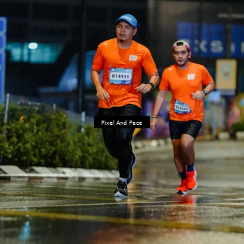 Runner Photo 7764312